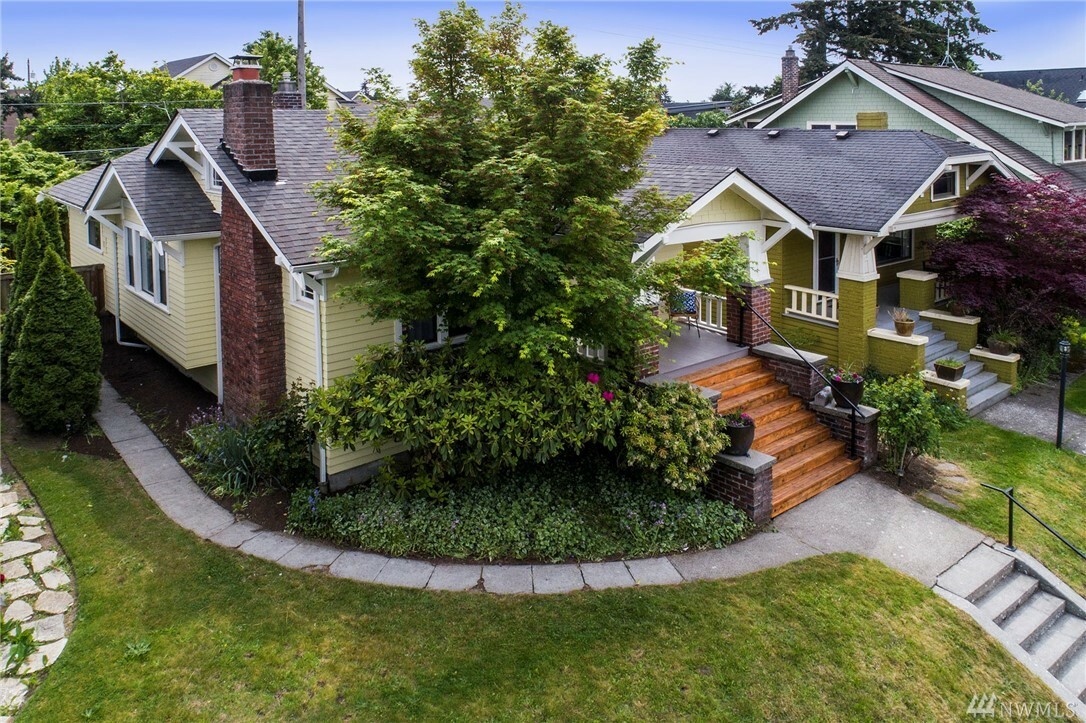 Property Photo:  2351 N 63rd St  WA 98103 