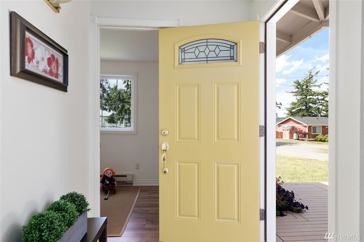 Property Photo: 580 Wanamaker WA 98239