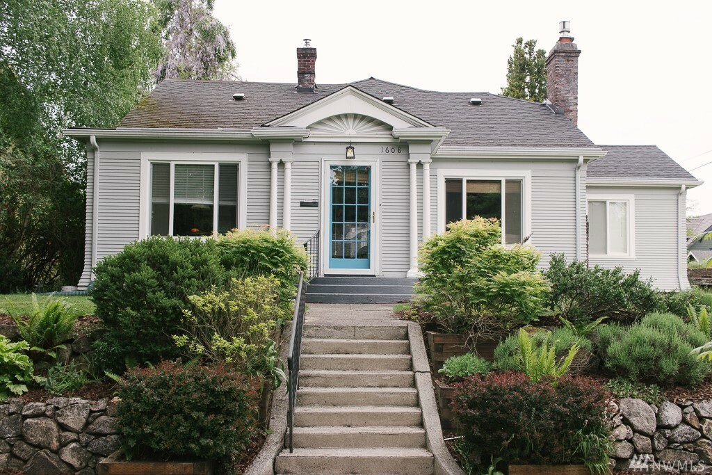 Property Photo: 1608 N Cedar St WA 98406