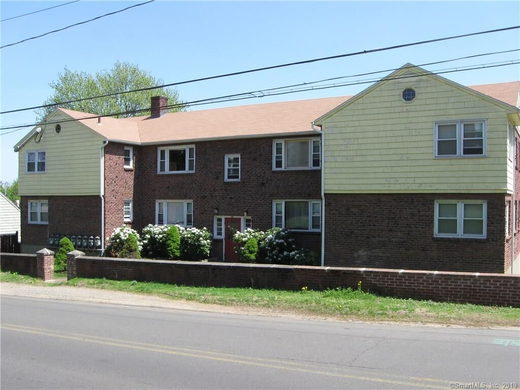 Property Photo: 26 Golden Hill Street 5 CT 06460