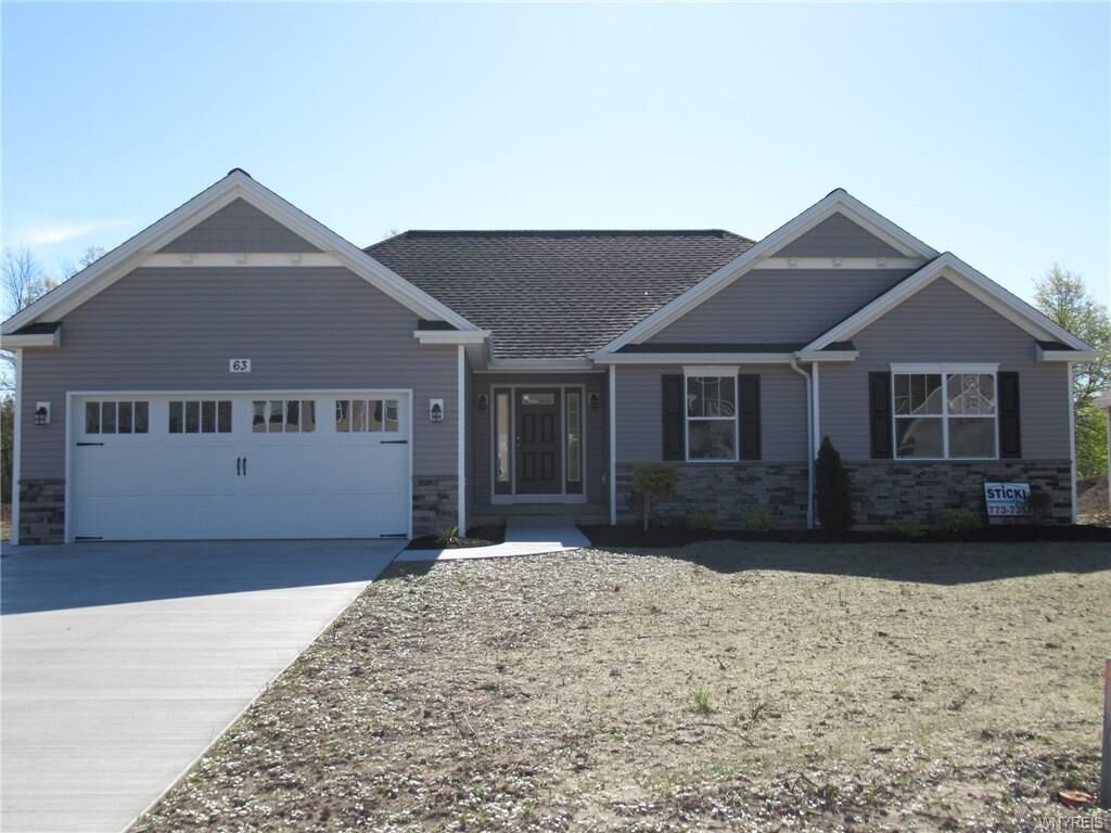 Property Photo:  63 Castlewood Court  NY 14072 