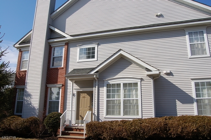 Property Photo: 120 Cardigan Ct 120 NJ 07054