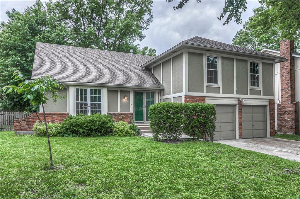 Property Photo:  8012 Westgate Drive  KS 66215 