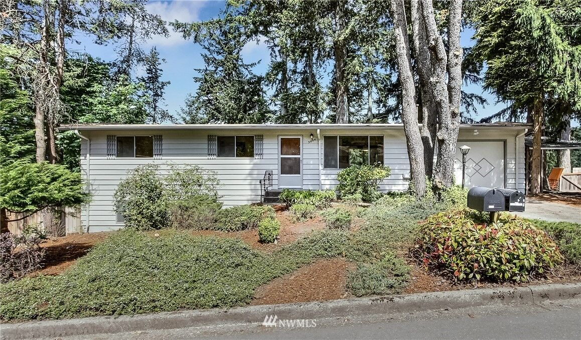 Property Photo:  3804 S 305th Place  WA 98001 