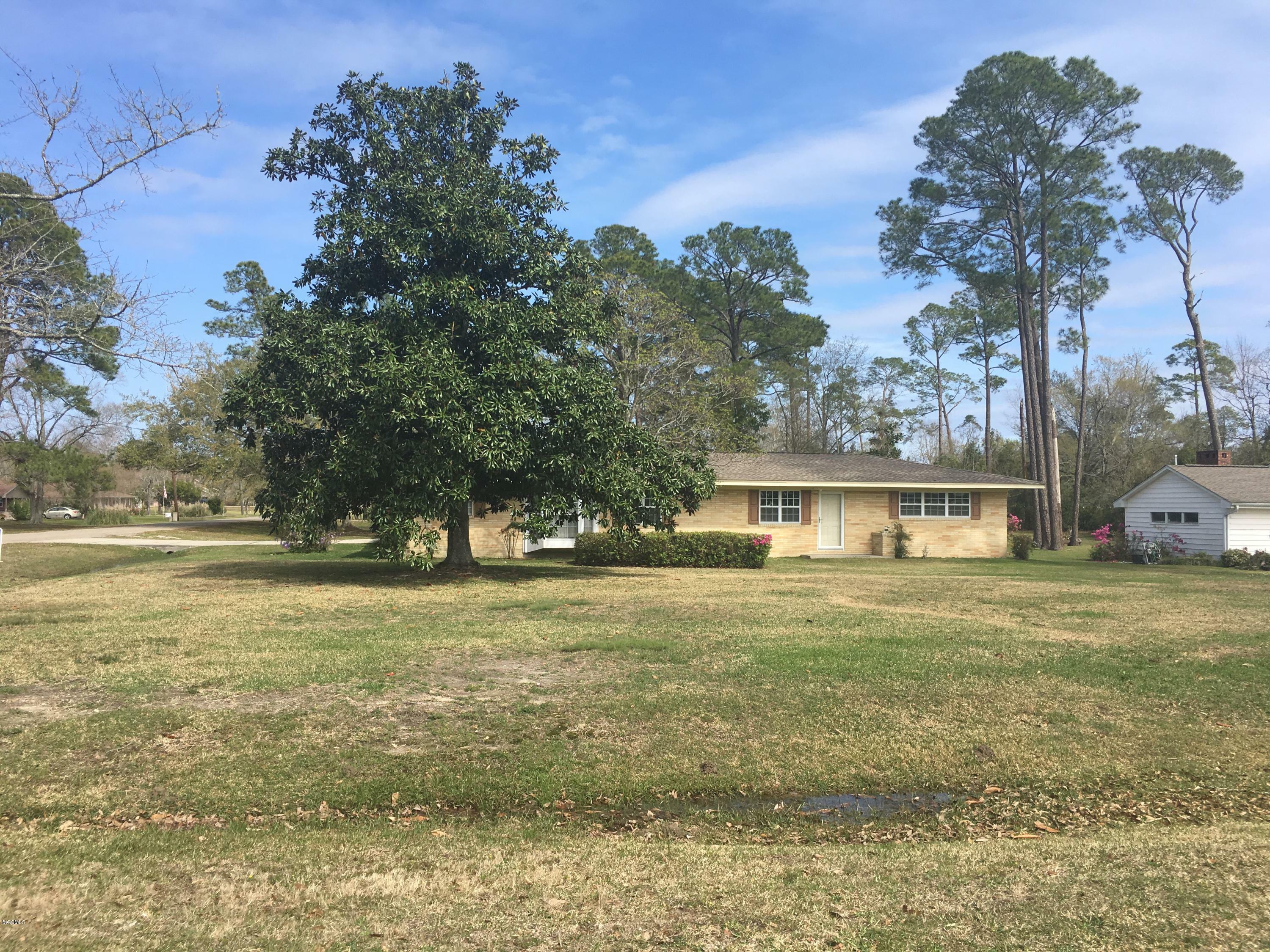 Property Photo: 5012 Lawson Avenue MS 39507