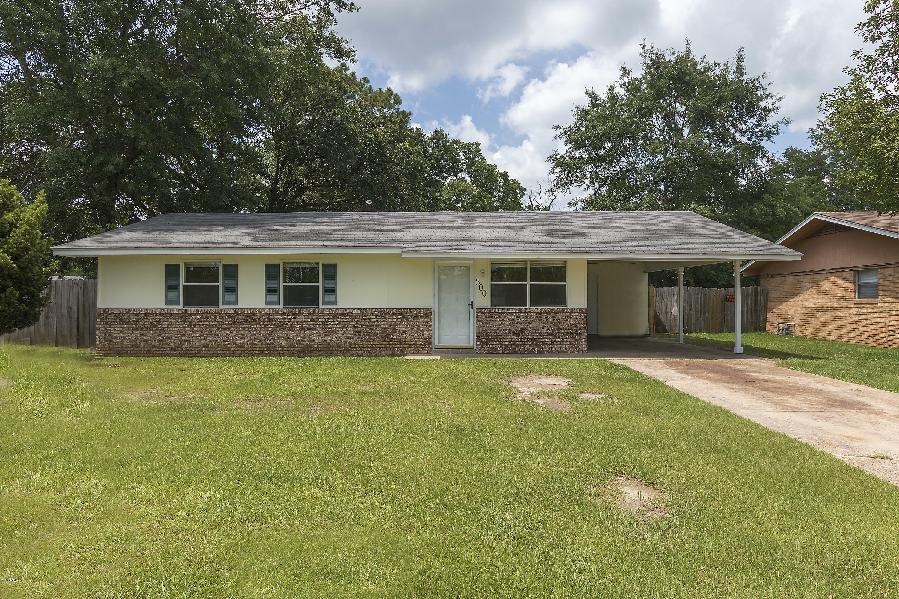 Property Photo:  300 Tandy Drive  MS 39503 