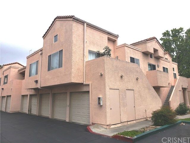 Property Photo:  24469 Valle Del Oro 204  CA 91321 