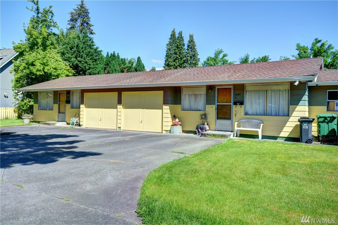 Property Photo:  1087 Cedar Ave  WA 98270 