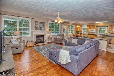 Property Photo: 123 Sir John Randolph Terrace VA 23188