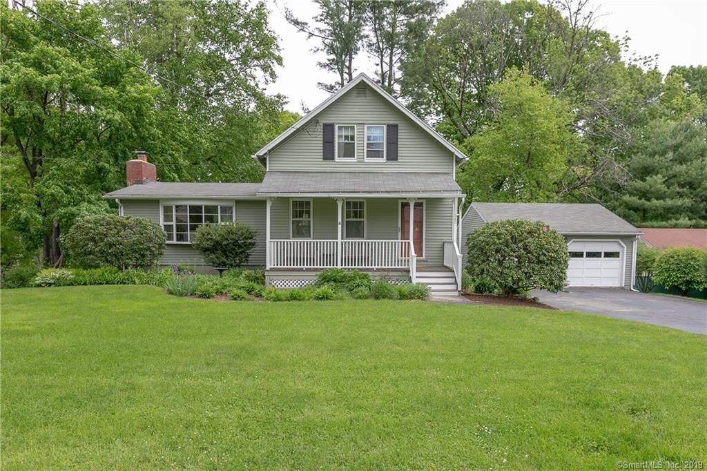 Property Photo:  680 Cutspring Road  CT 06614 