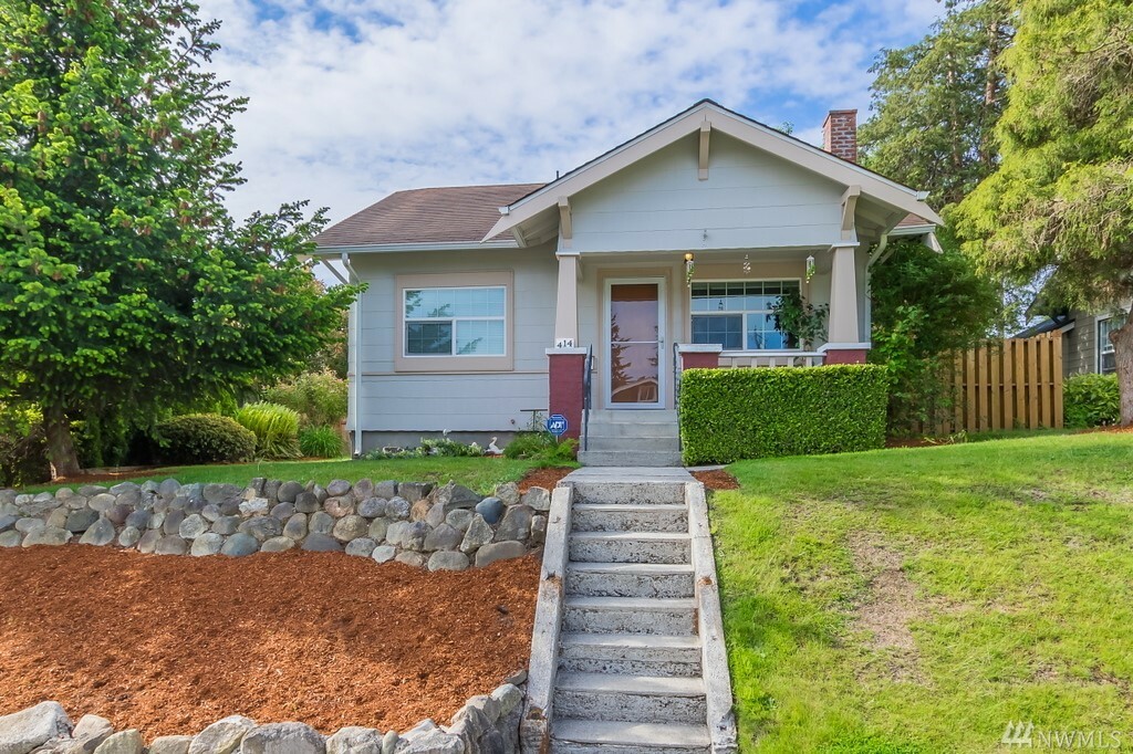 Property Photo: 414 S 54th St WA 98408