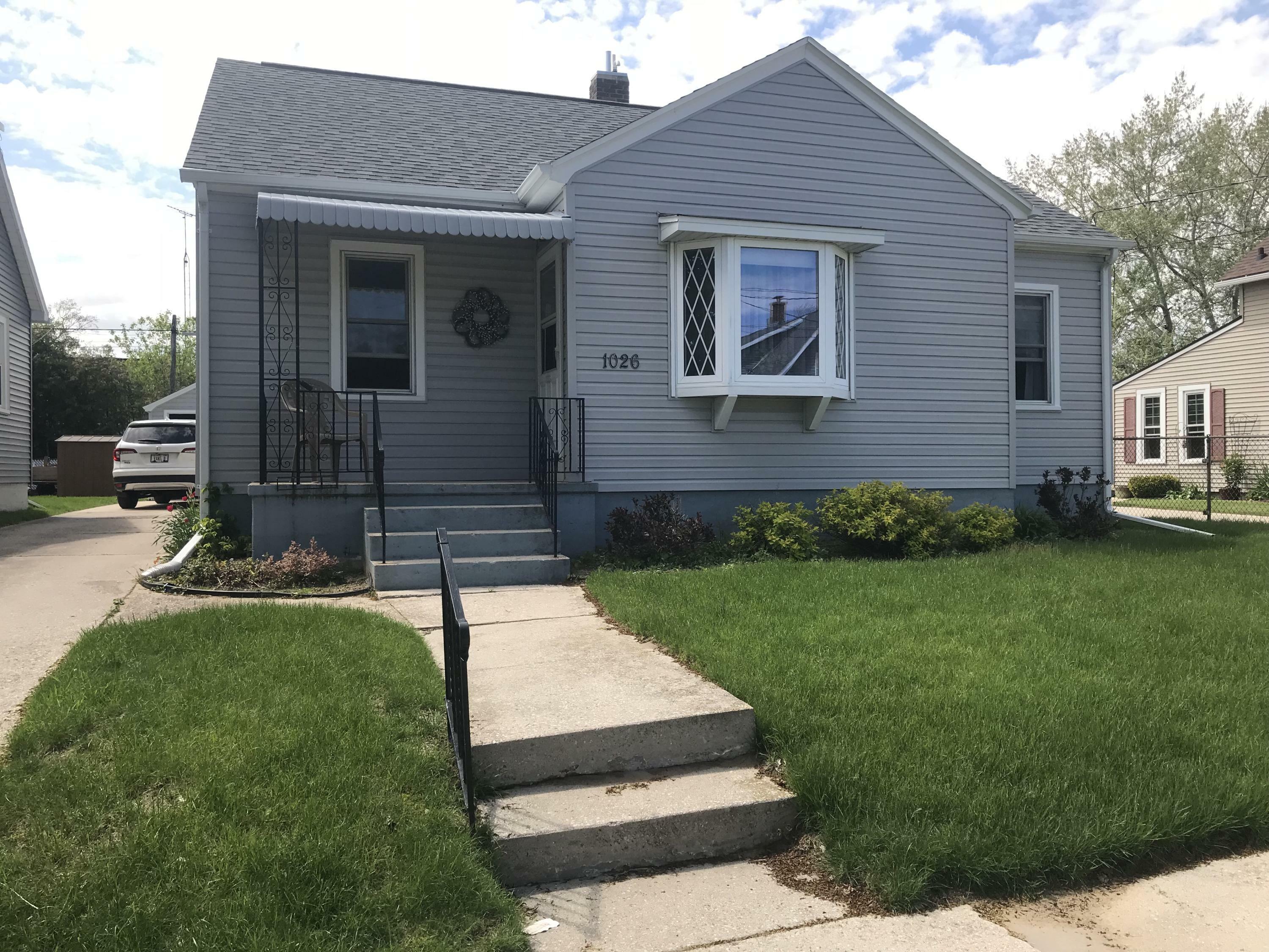 Property Photo:  1026 S 23rd St  WI 54220 