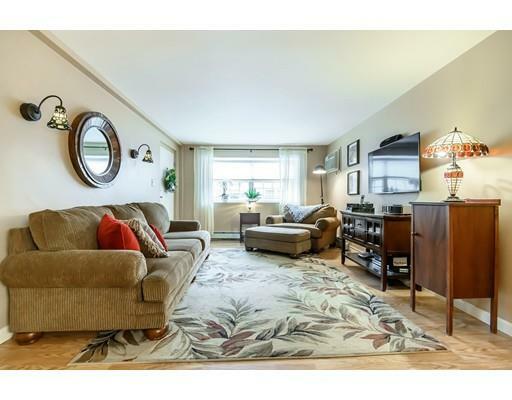 Property Photo:  70 Washington Park Drive 1  MA 01810 