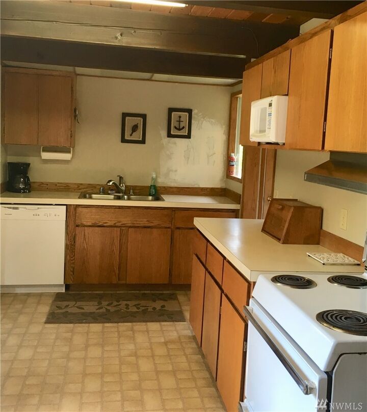 Property Photo: 723 Shipyard Rd WA 98221