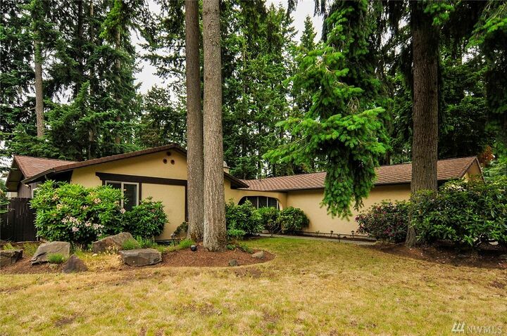 14135 148th Place SE  Renton WA 98059 photo