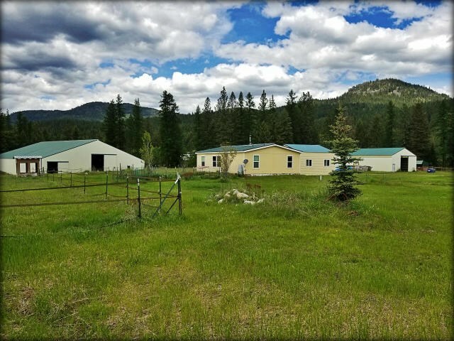 Property Photo:  743 Lindsay Rd  WA 99114-0000 