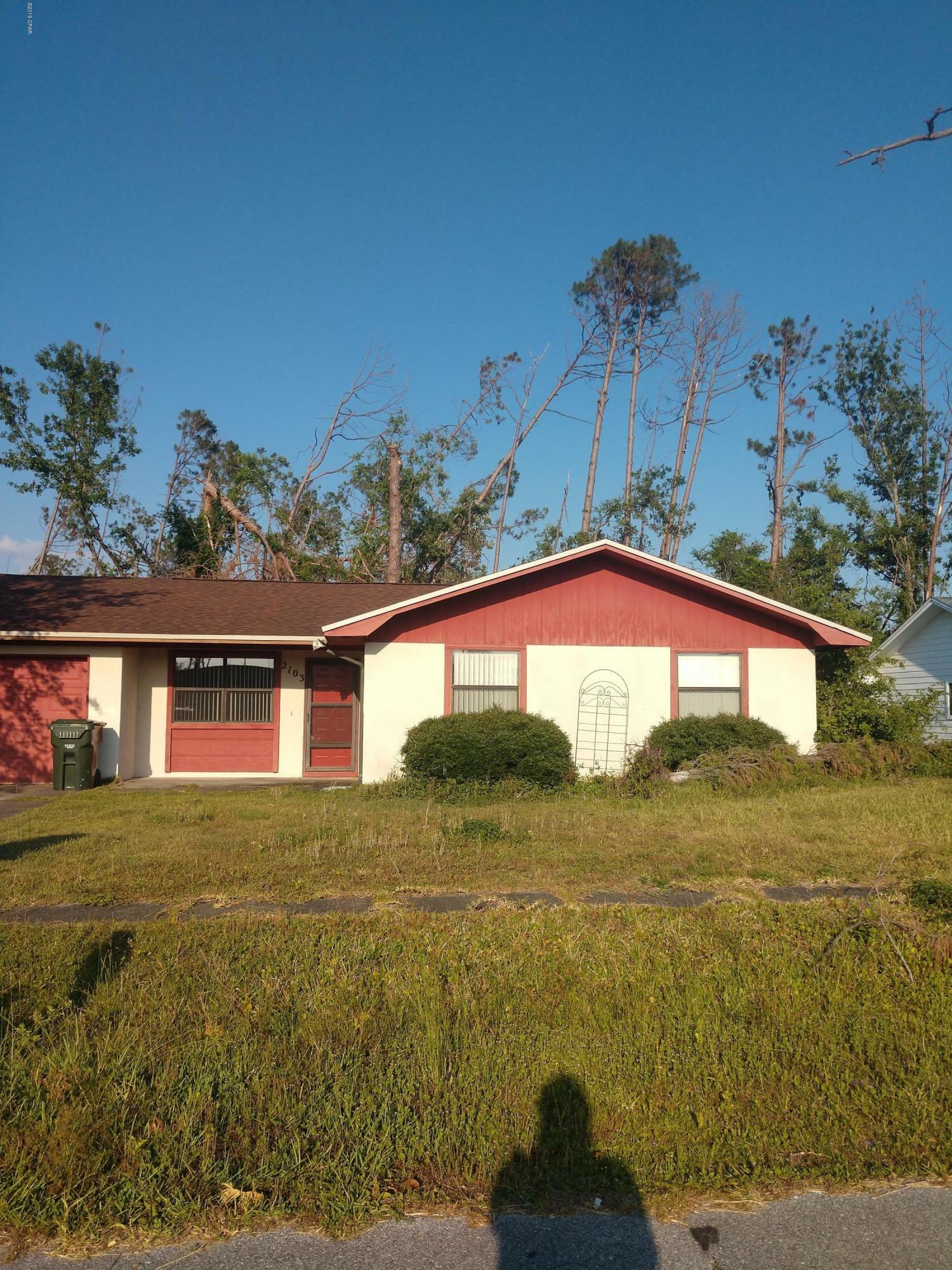 Property Photo:  2103 Geralo Lane  FL 32444 