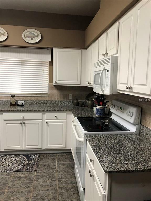 Property Photo: 10904 Hoffner Edge Drive FL 33579