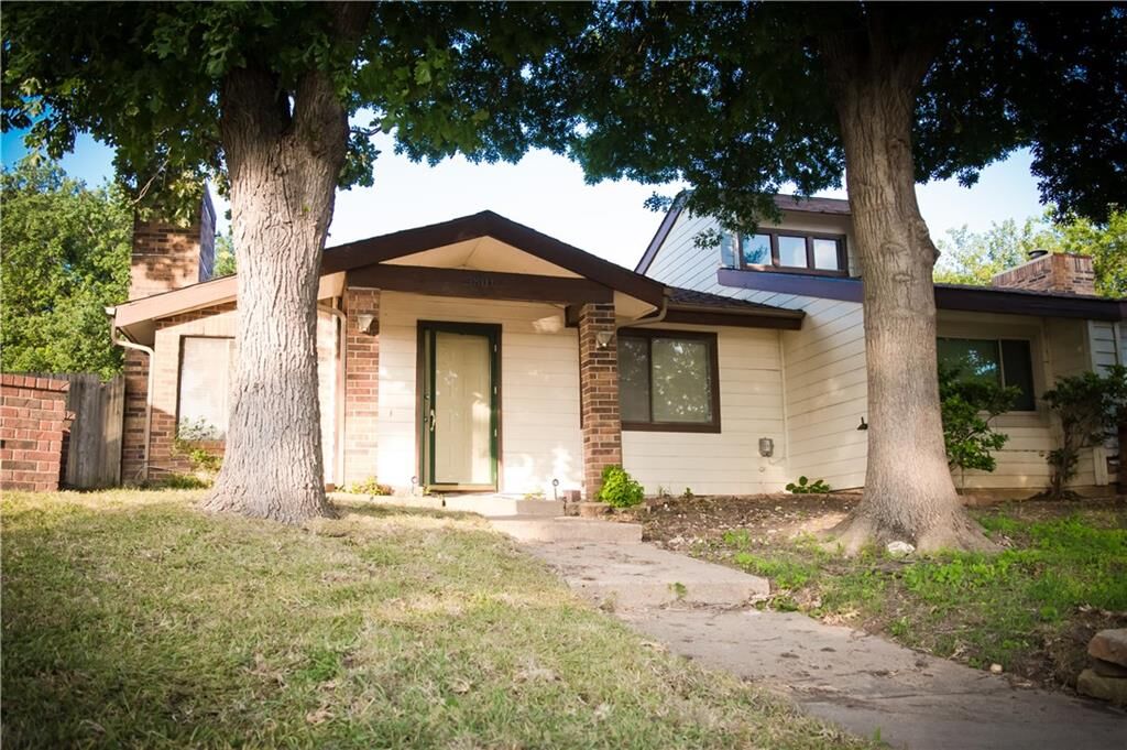 Property Photo:  5801 Timbercrest Drive  TX 76017 