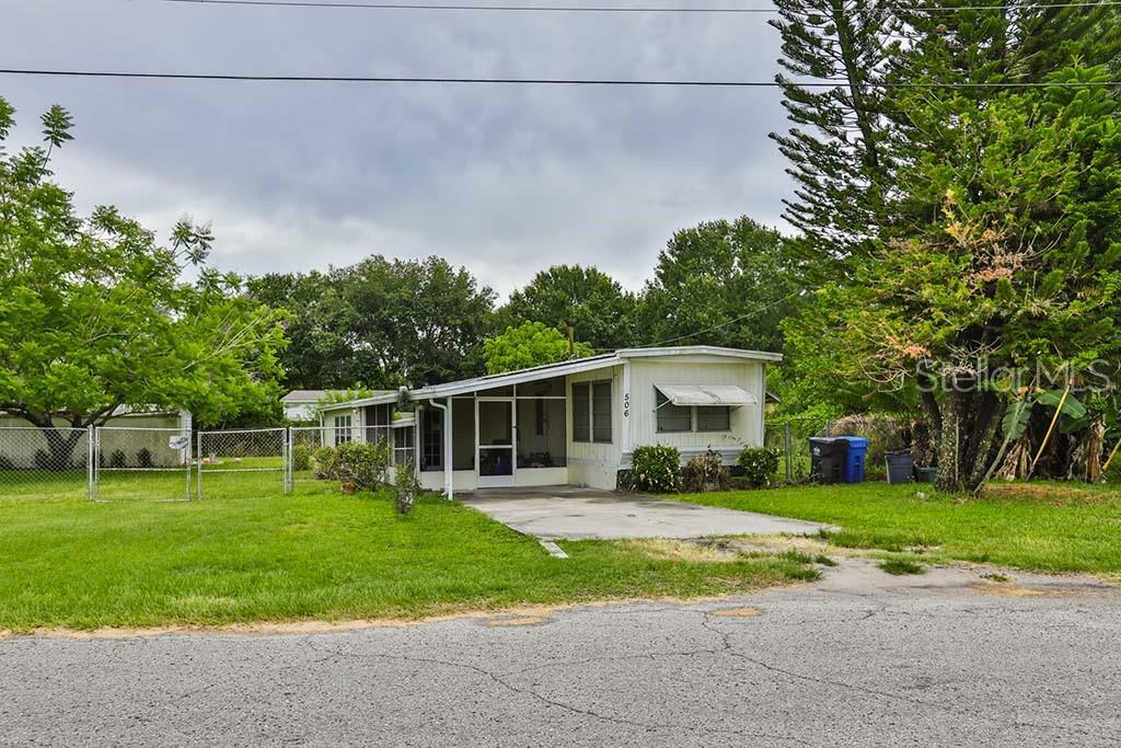 Property Photo:  506 Domino Drive N  FL 33570 