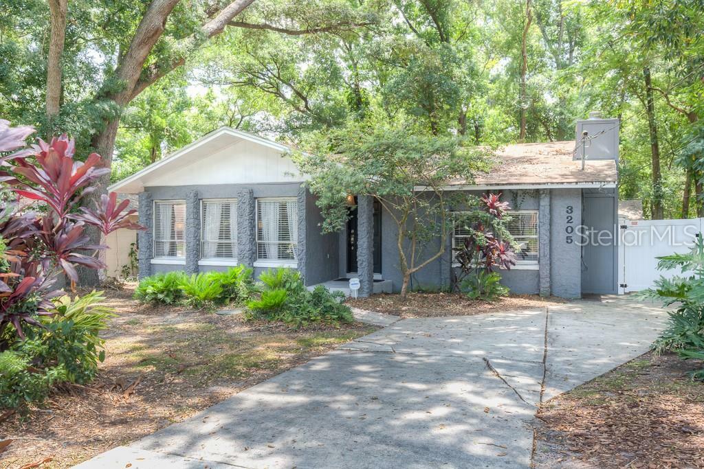 Property Photo:  3205 Martin Street  FL 32806 