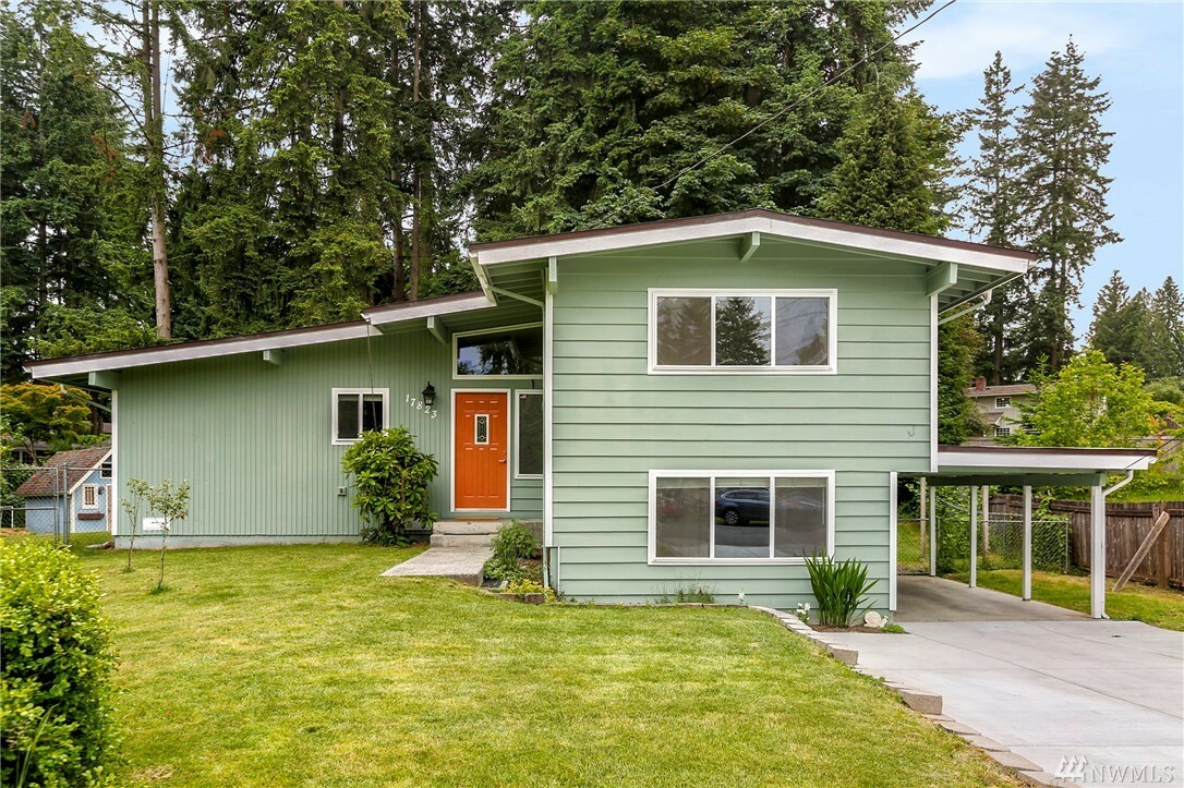 Property Photo:  17823 93rd Place NE  WA 98011 