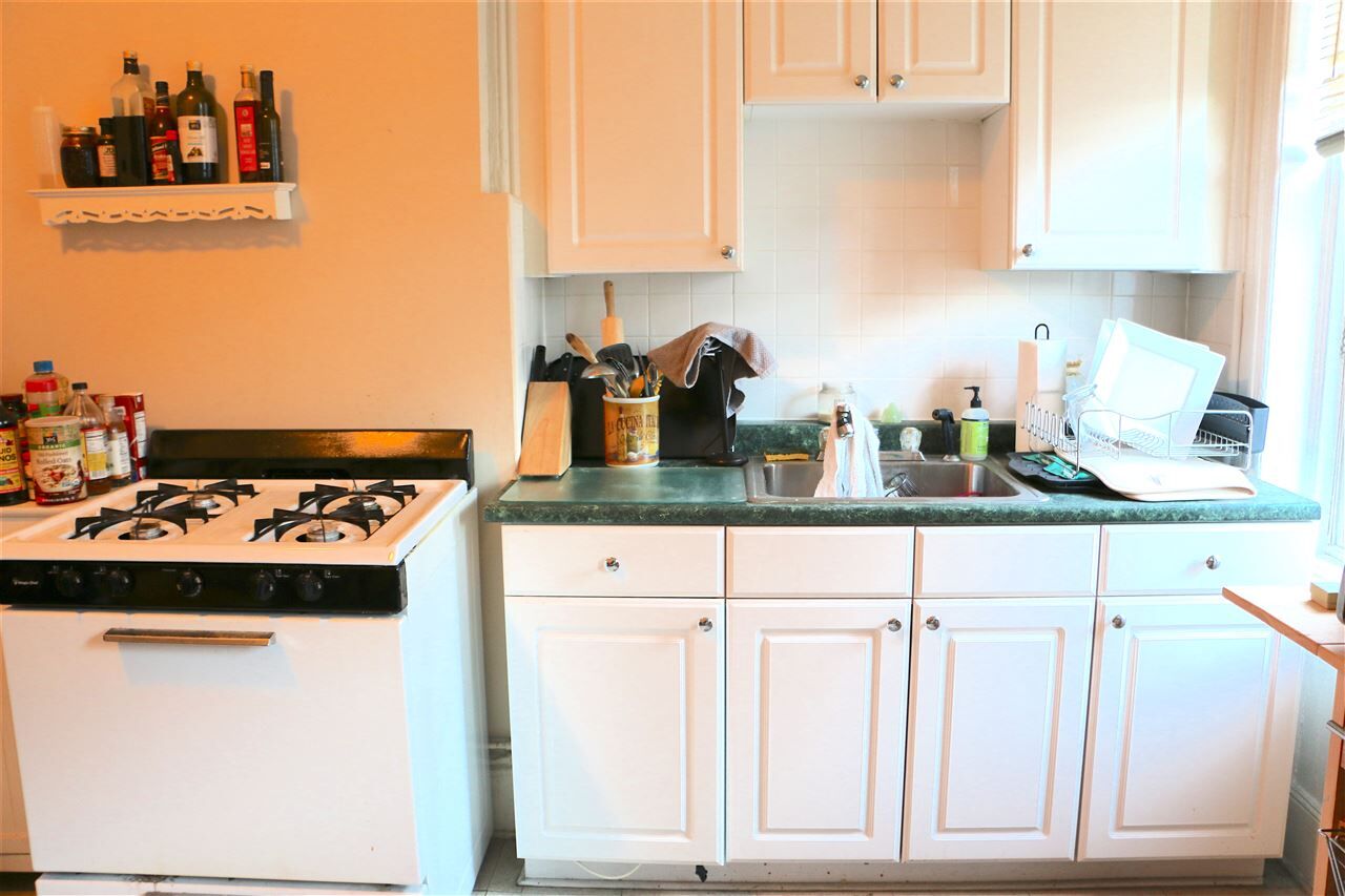 Property Photo: 404 Adams St 2R/4 NJ 07030