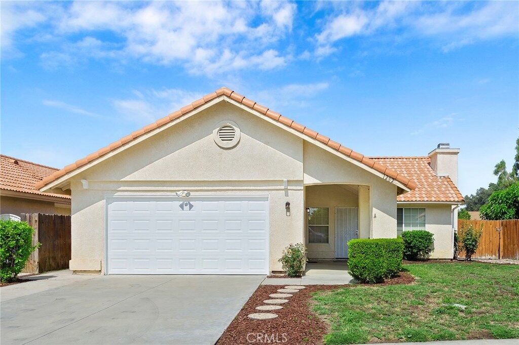 Property Photo: 1282 Bushy Tail CA 92583