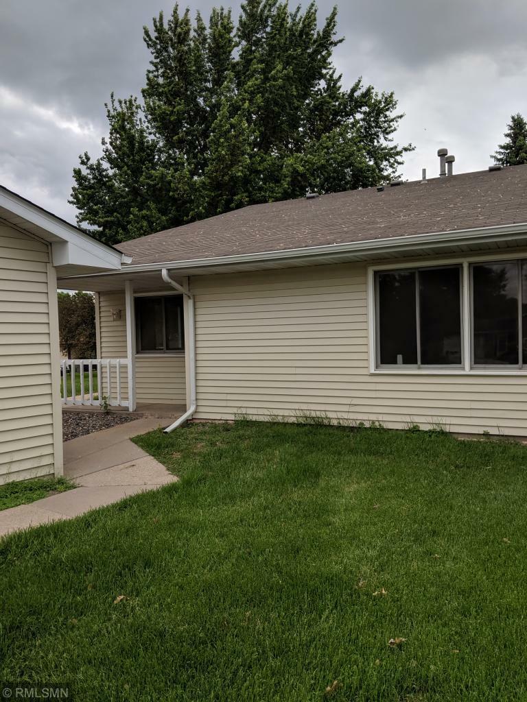 Property Photo:  708 Ridge Drive SE  MN 55376 