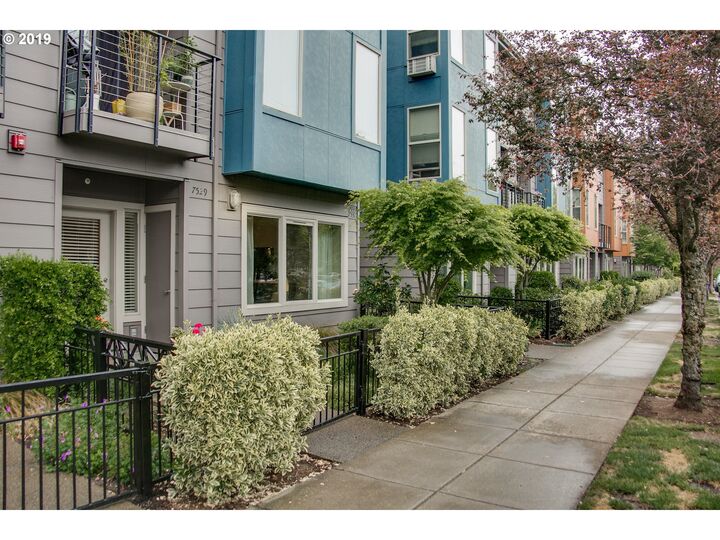 7529 N Leavitt Ave  Portland OR 97203 photo