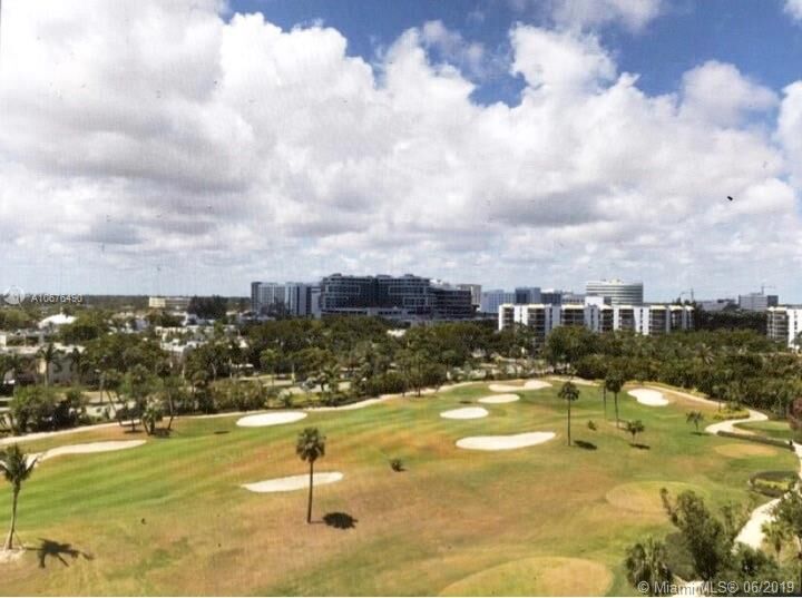 Property Photo: 20335 W Country Club Dr 910 FL 33180