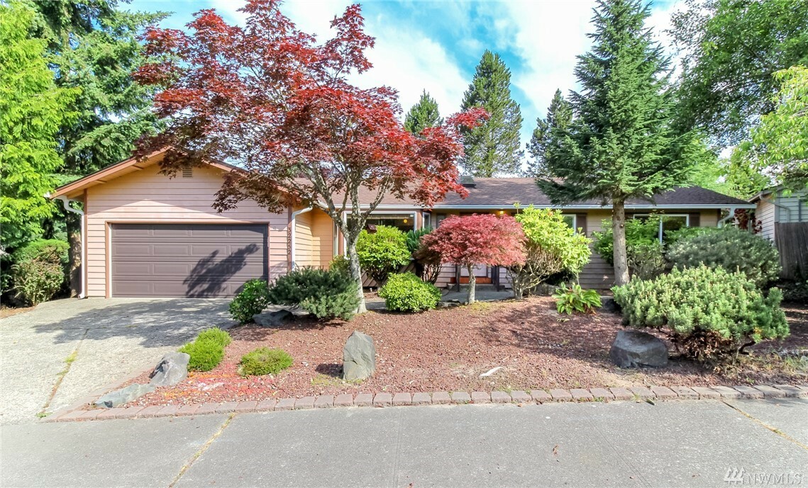 Property Photo:  32252 8th Ave SW  WA 98023 