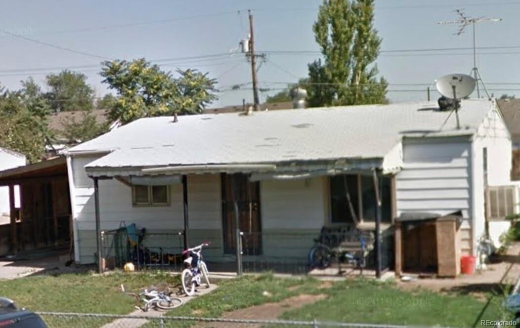 Property Photo: 6701 E 75th Place CO 80022