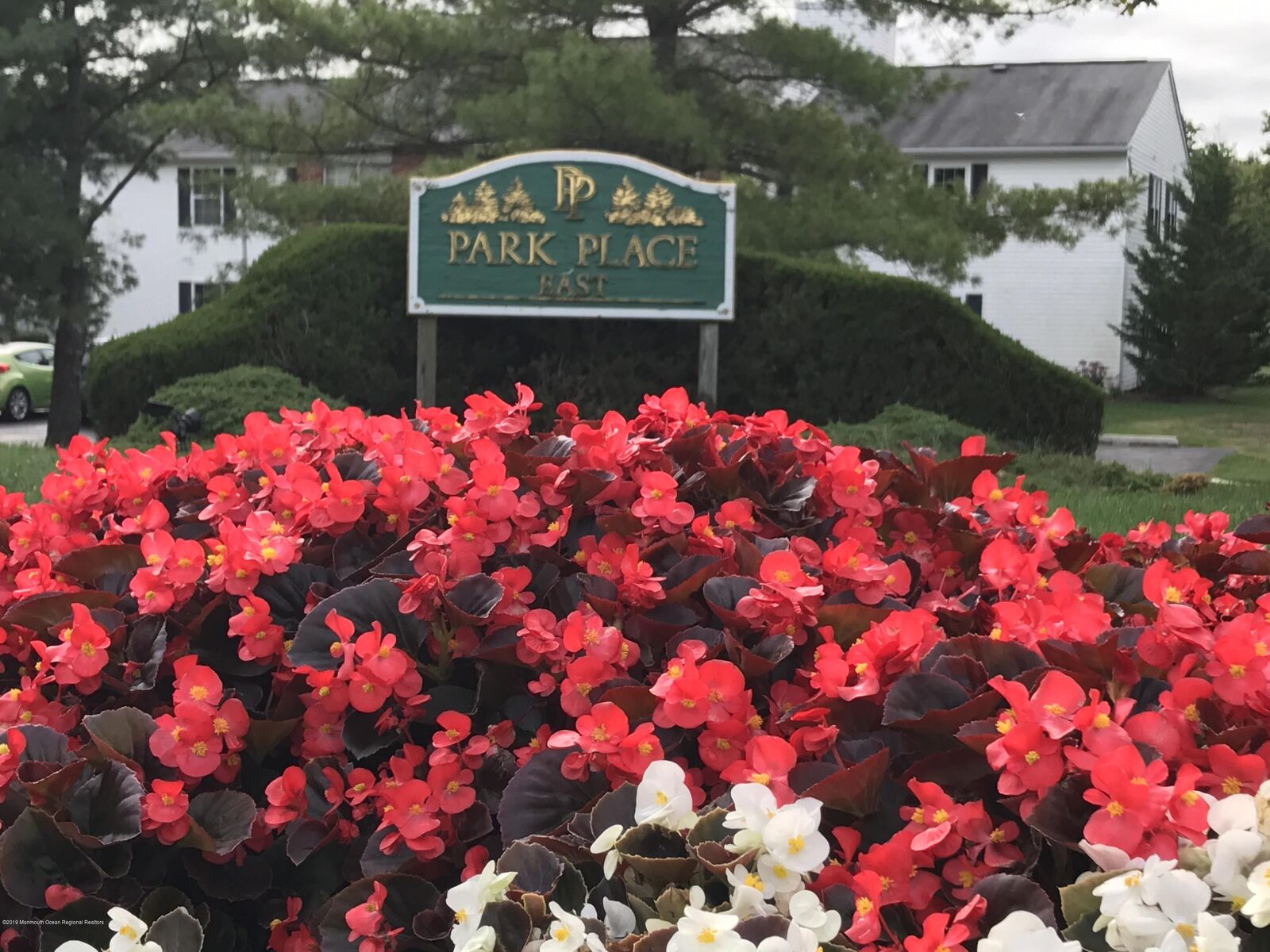 Property Photo:  18 Frontier Way  NJ 07753 