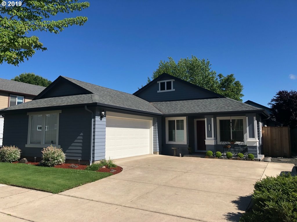 Property Photo: 5419 Baden Way OR 97402