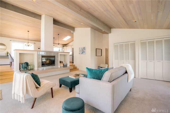 Property Photo:  10447 35th Ave SW  WA 98146 