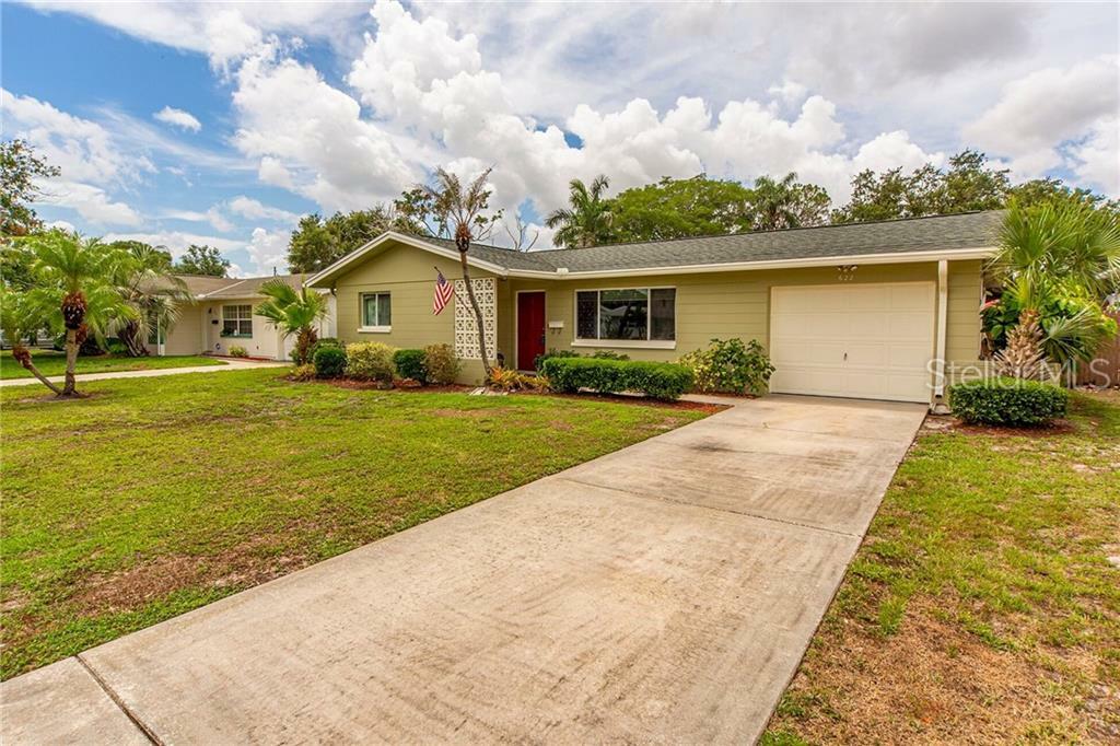 Property Photo: 622 75th Avenue N FL 33702