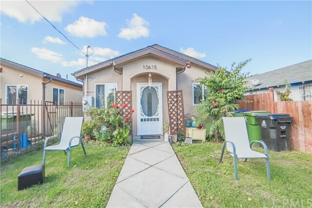 Property Photo:  10615 Anzac Avenue  CA 90002 