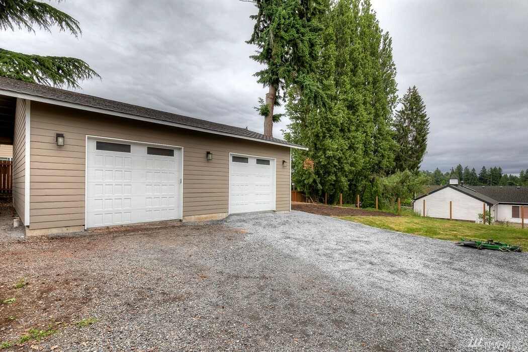 Property Photo:  4033 Serene Wy  WA 98087 