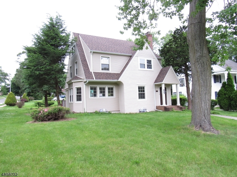 Property Photo: 605 S Center St NJ 07050