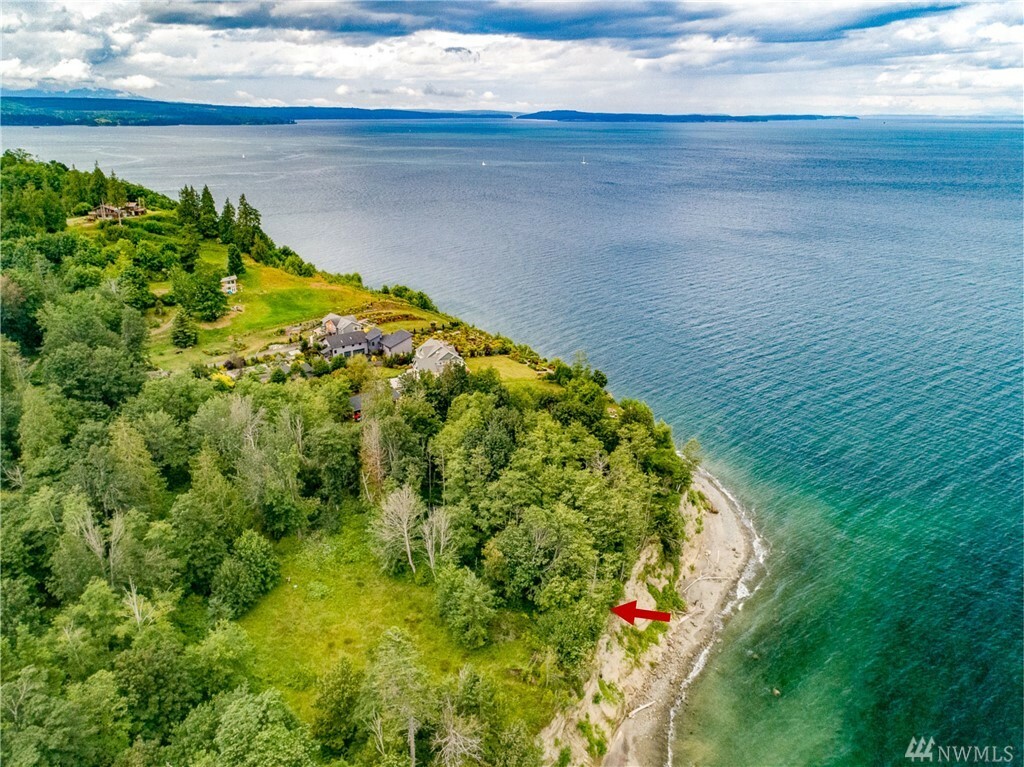 Property Photo:  1 Foulweather Bluff Rd NE  WA 98340 