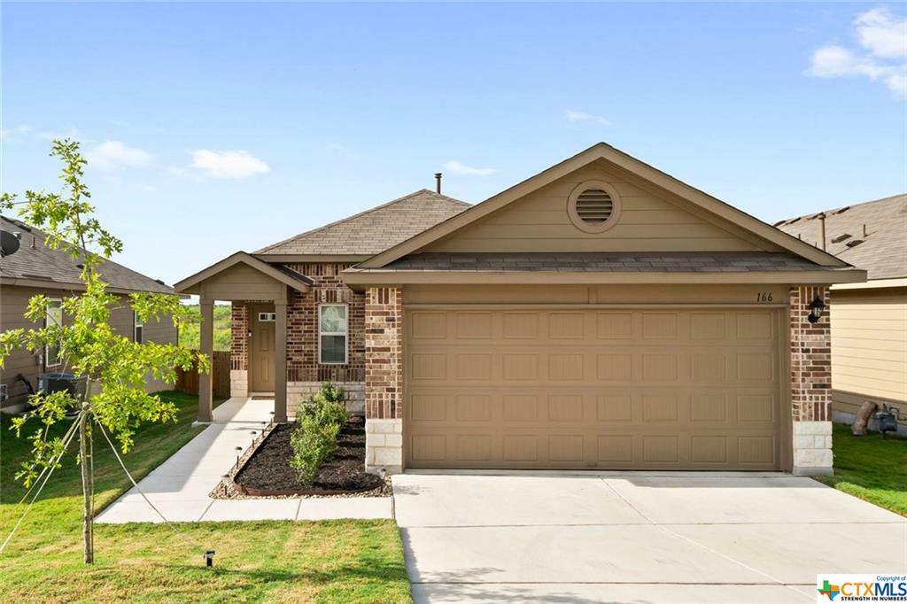 Property Photo: 166 Lake Glen TX 78666