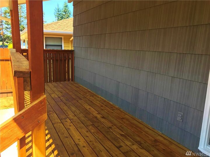 Property Photo:  1404 Eshom Rd  WA 98531 