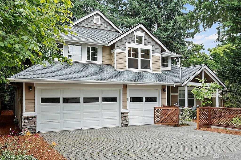 Property Photo:  2947 72nd Ave SE  WA 98040 