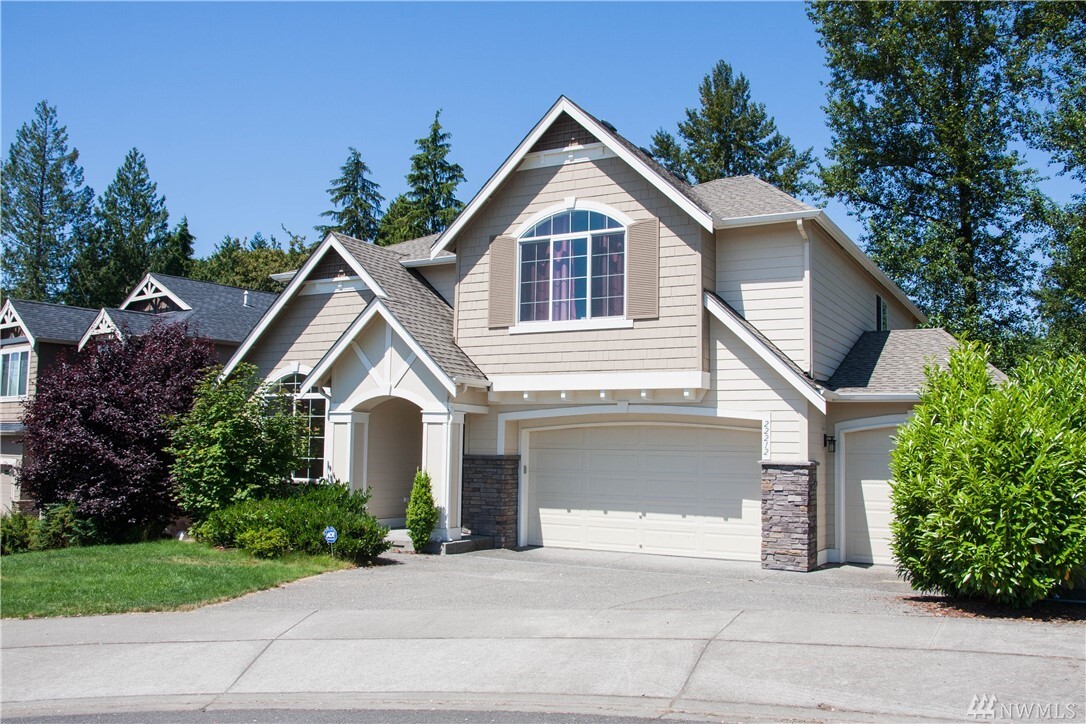 Property Photo: 22212 34th Ave SE WA 98021