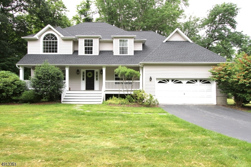 Property Photo:  8 Primrose Pl  NJ 07860 