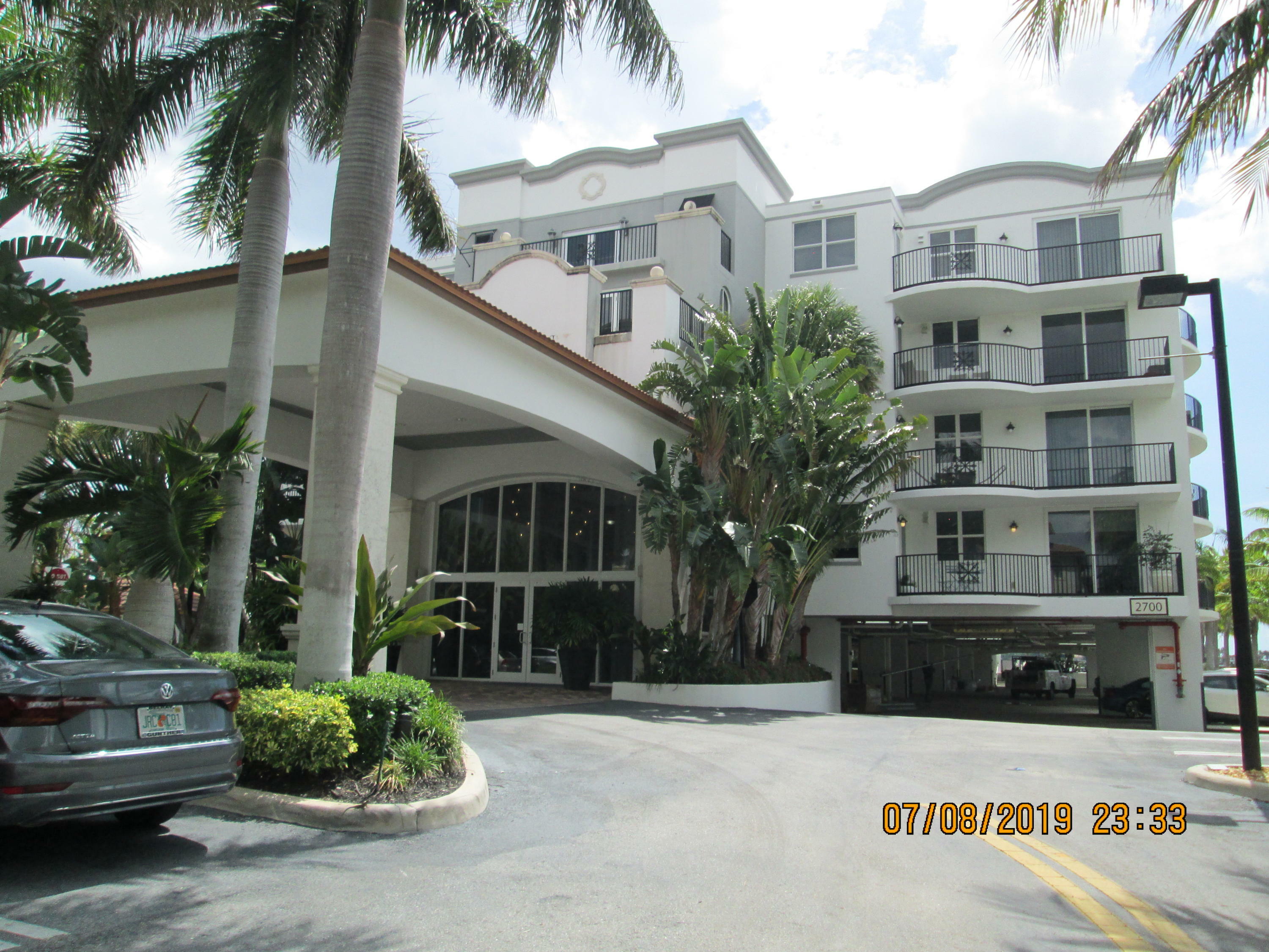 Property Photo: 2700 N Federal Highway 303 FL 33435