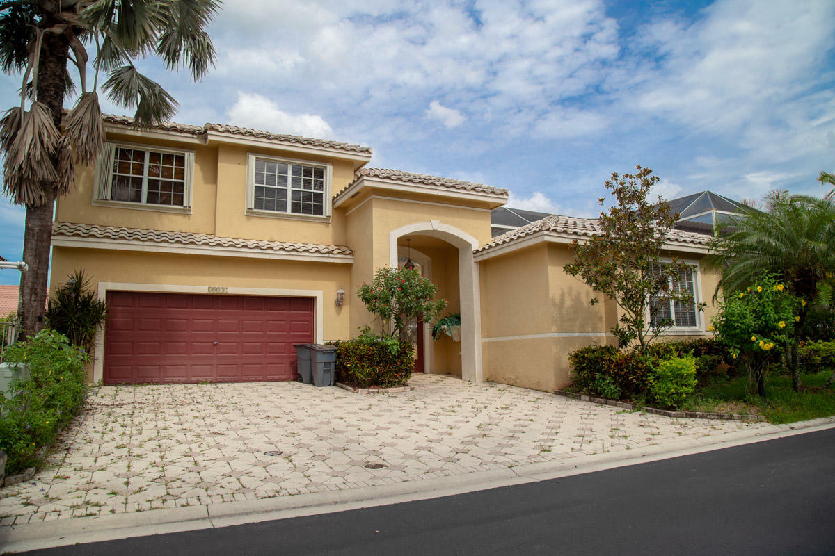 Property Photo:  10837 Ravel Court  FL 33498 