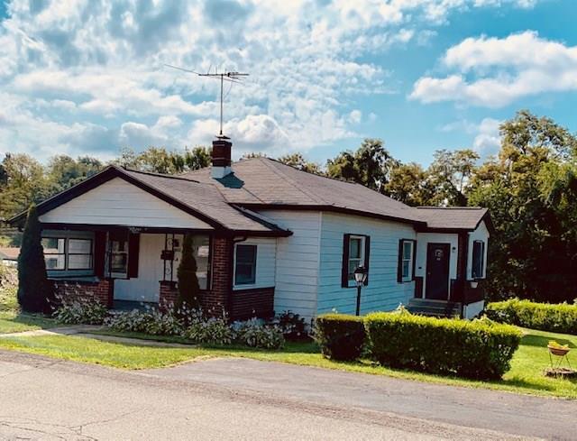 Property Photo:  9002 Oak St.  PA 15239 