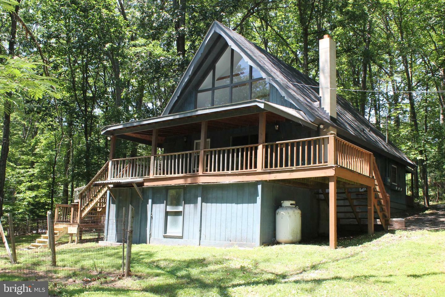 Property Photo:  407 Hickory Trail  VA 22602 